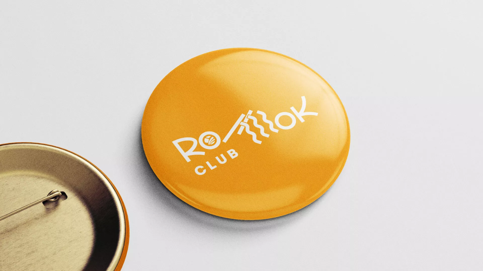 Создание логотипа суши-бара «Roll Wok Club» в Бронницах